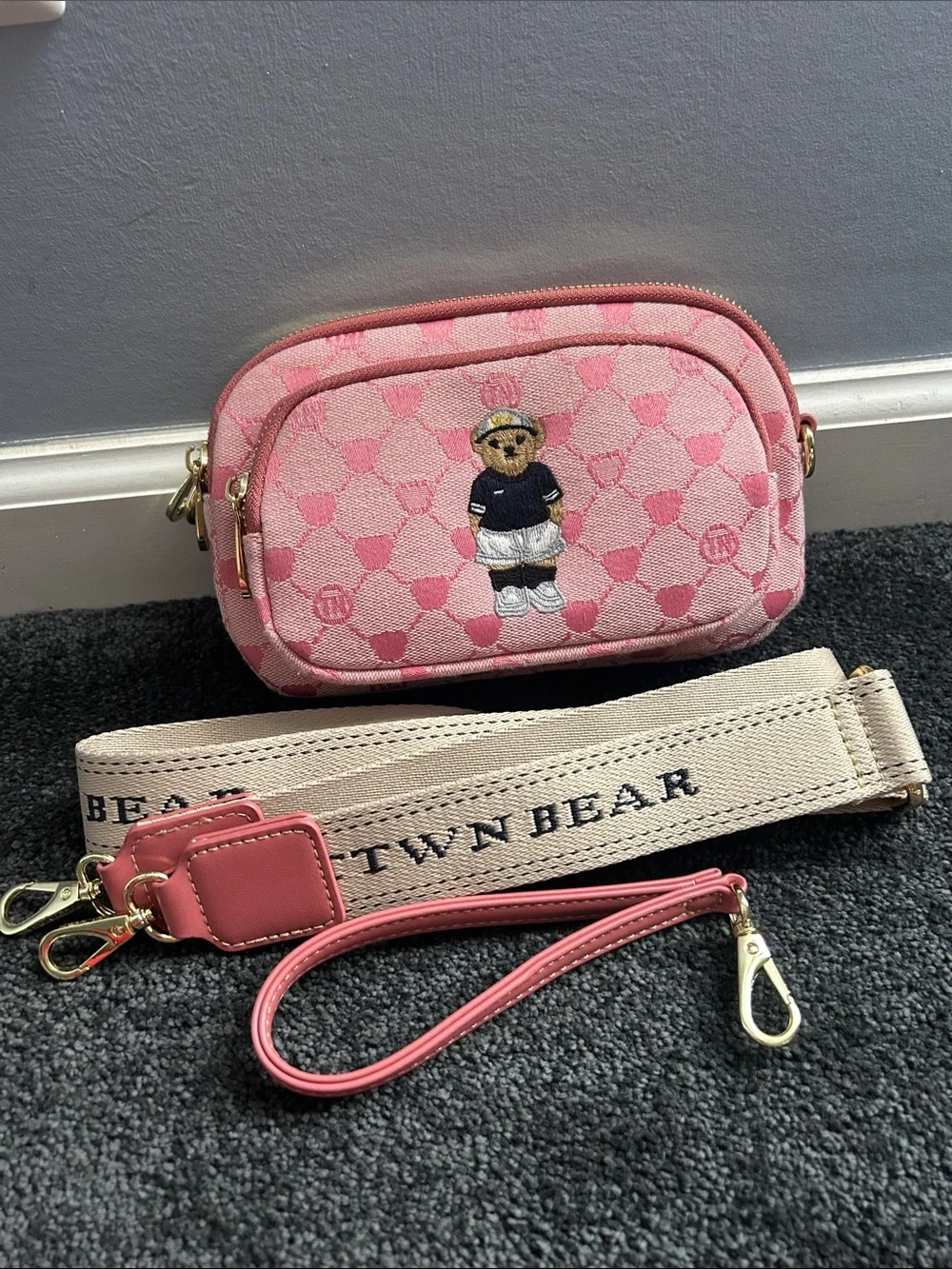 TTWN BEAR bag